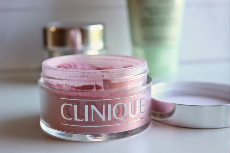 Clinique Blended Face Powder in Snowflake Dreams Review The